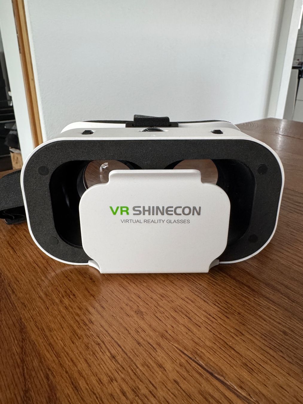 Casco VR: Virtual Reality 3D Brille, VR SHINECON – Usato da Beinwil am See venduto da Fgrisch