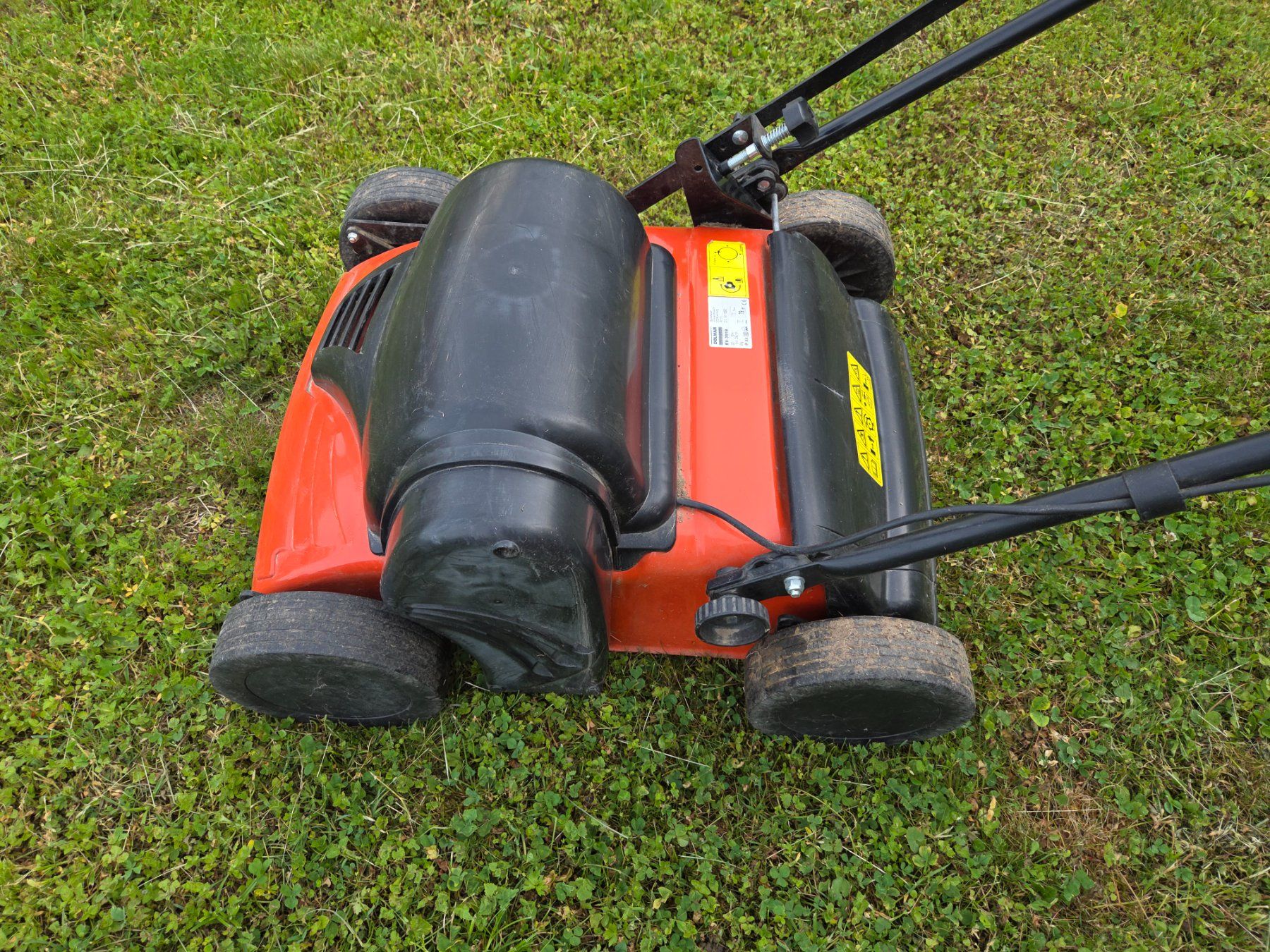 Attrezzi per la lavorazione del suolo: DOLMAR Vertikutierer EV-3918 – Usato da Wetzikon ZH venduto da Dino2008 1