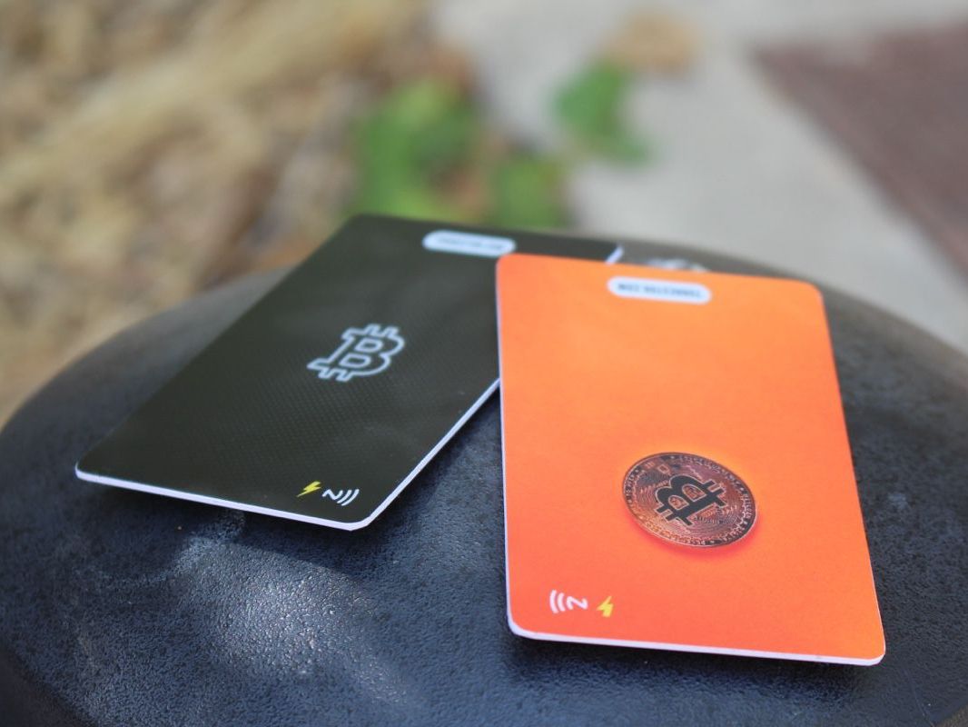 Brieftaschen: Bitcoin Card Boltcard – Neu und originalverpackt aus Châtelaine von Mayy 2