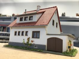 Modellhaus für Eisenbahn, Spur N