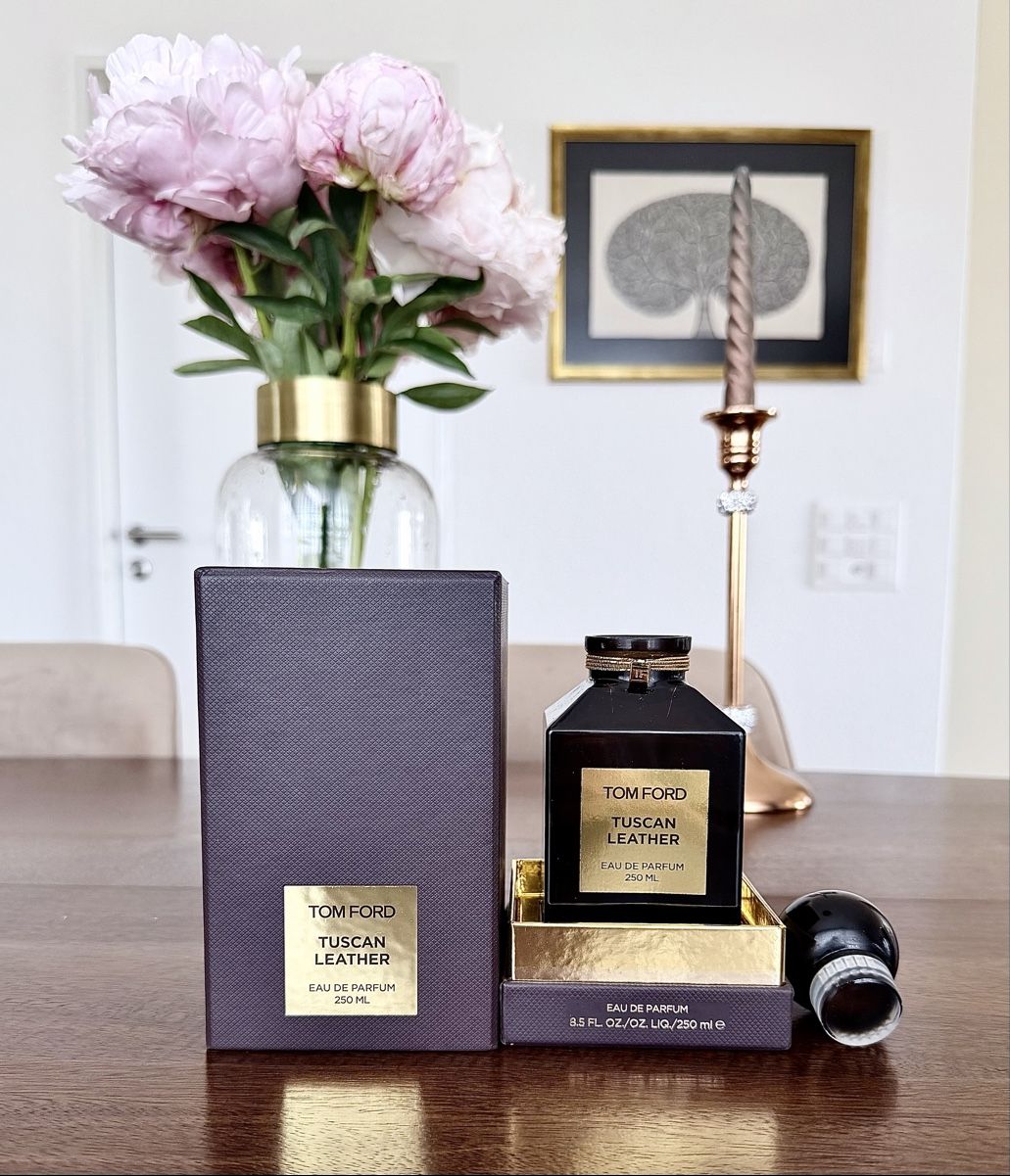 Flaconi: Tuscan Leather by Tom Ford 250ml - Empty Flacon – Usato da Solothurn venduto da kor_7mpb 1