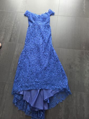 Wunderschönes, blaues Abendkleid, Grösse 36, neuwertig.
