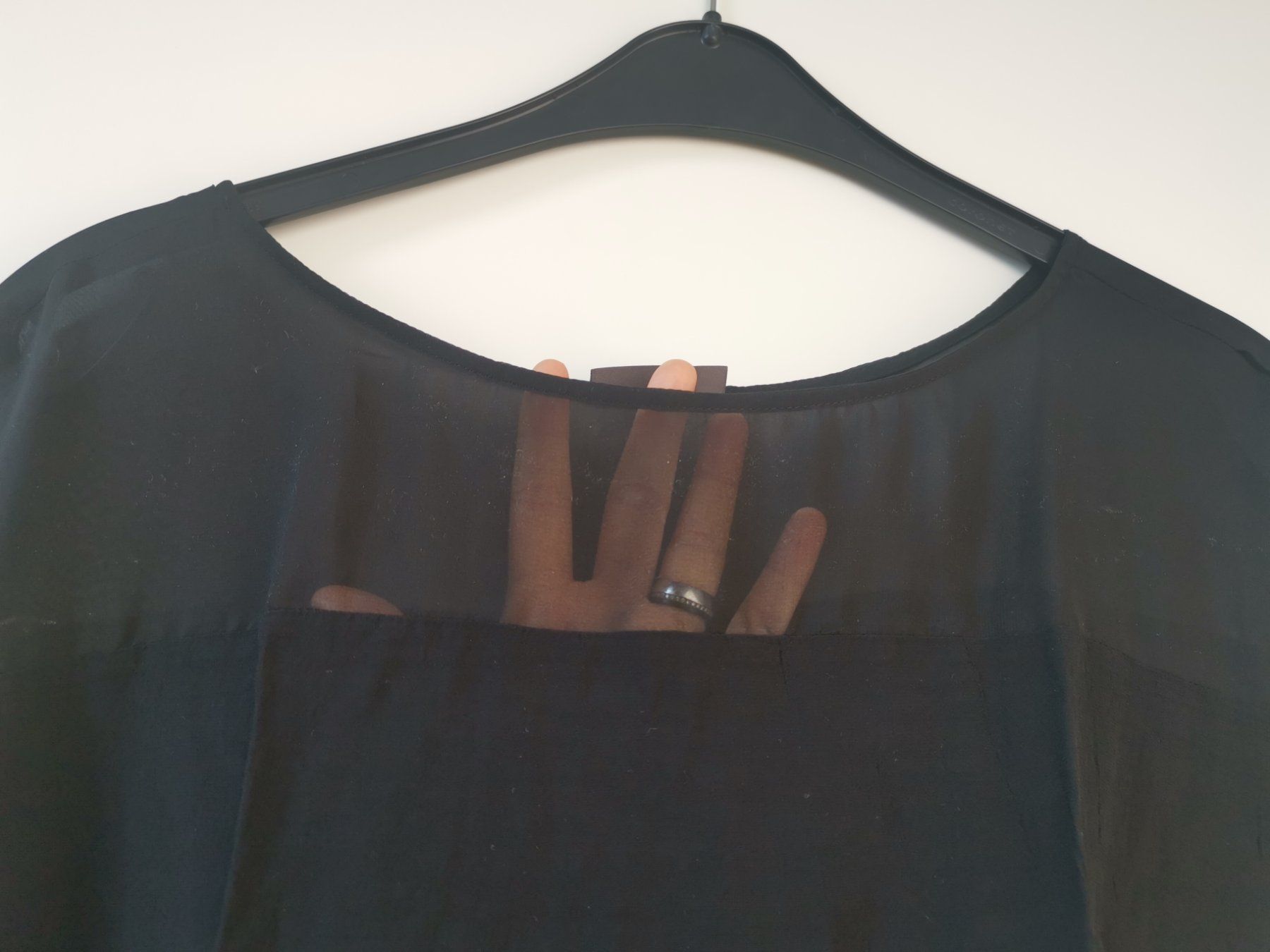 Blusen: Bluse / kurzarm / Yessica / XL / 44 / schwarz – Gebraucht aus Hergiswil NW von Angfri 1