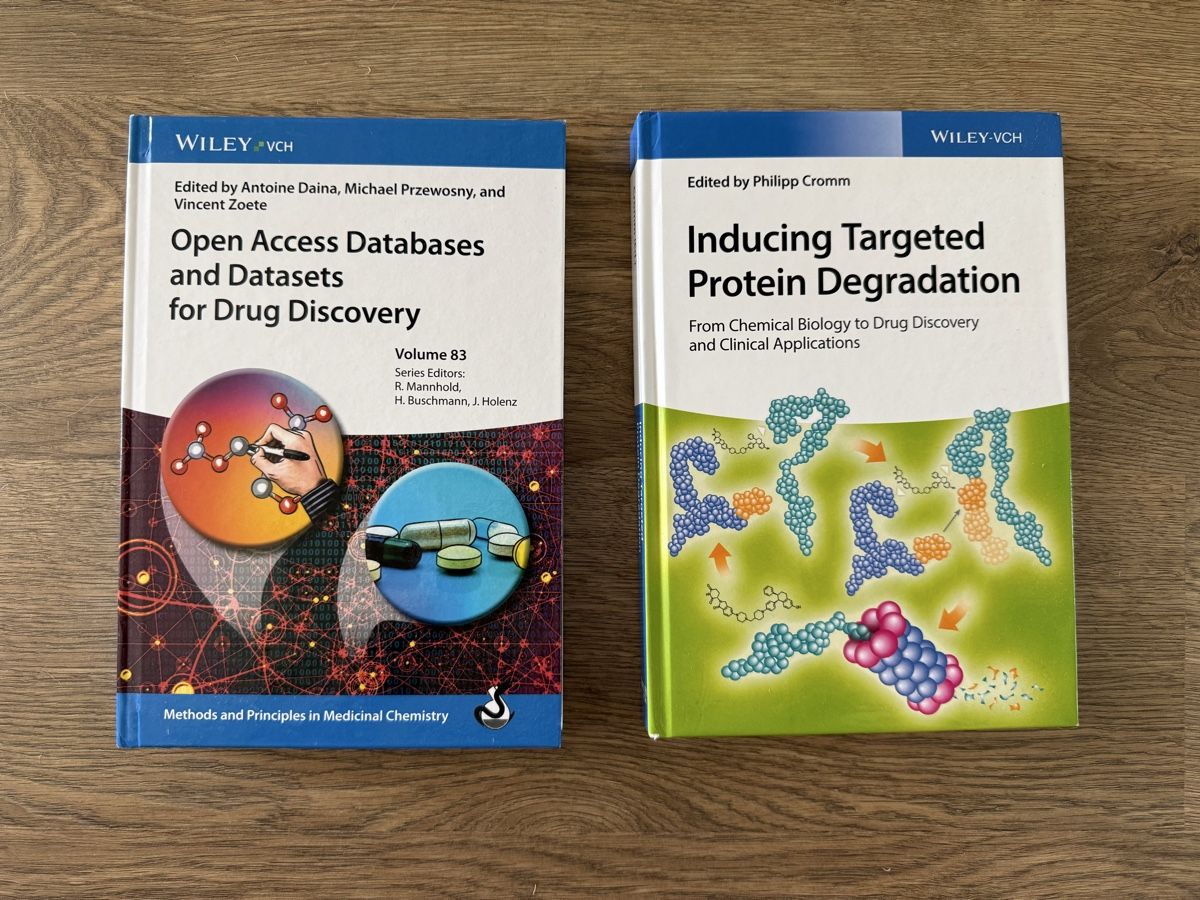 Livres: 2 livres Wiley VCH chimie médicale "Open Access Databases"  – D'occasion à Kloten par Mumiiin