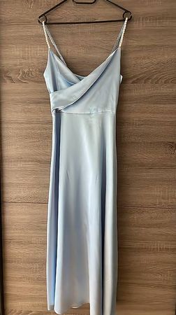 Kleid in Hellblau mit Perlen-Trägern  Gr. S