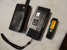 FUJICA 200 POCKET ANTIK FILM KAMERA.TASHE.TRAGE.FILM-LÄÜFT