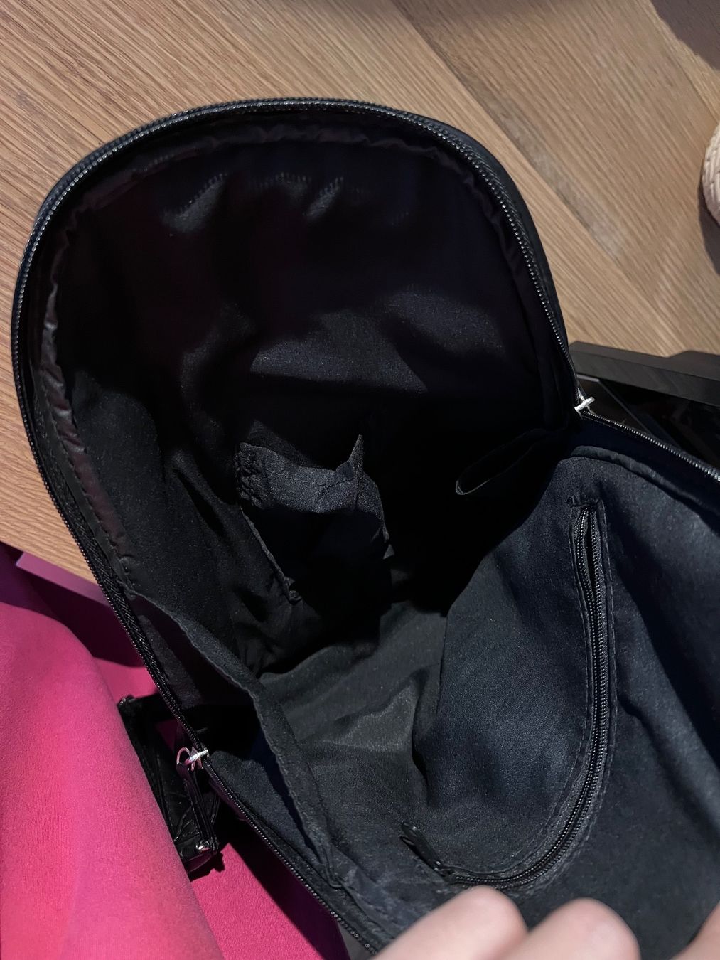 Rucksäcke: Sac à dos noir en similicuir – Neu (gemäss Beschreibung) aus Charmey (Gruyère) von ya_12 5