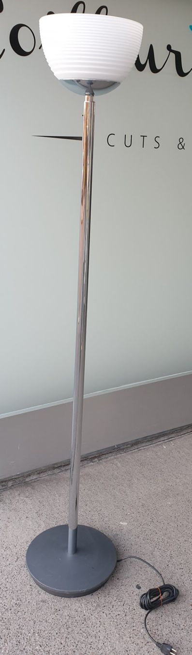 Ribag Lampade: Ribag Quarto Stehleuchte – Usato da Emmen venduto da magelan