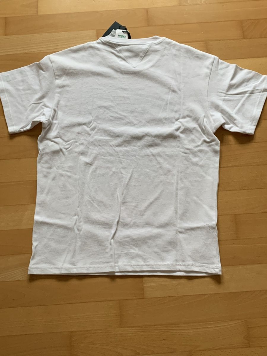 Tommy Hilfiger T-shirt: T-Shirt Varsity Relaxed - Weiss Grösse M – Nuovo e nell'imballaggio originale da Erlenbach ZH venduto da Ritschly 3