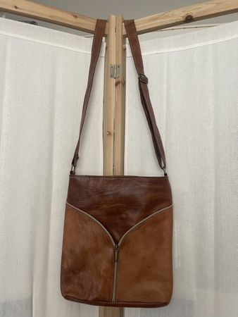 Leather bag