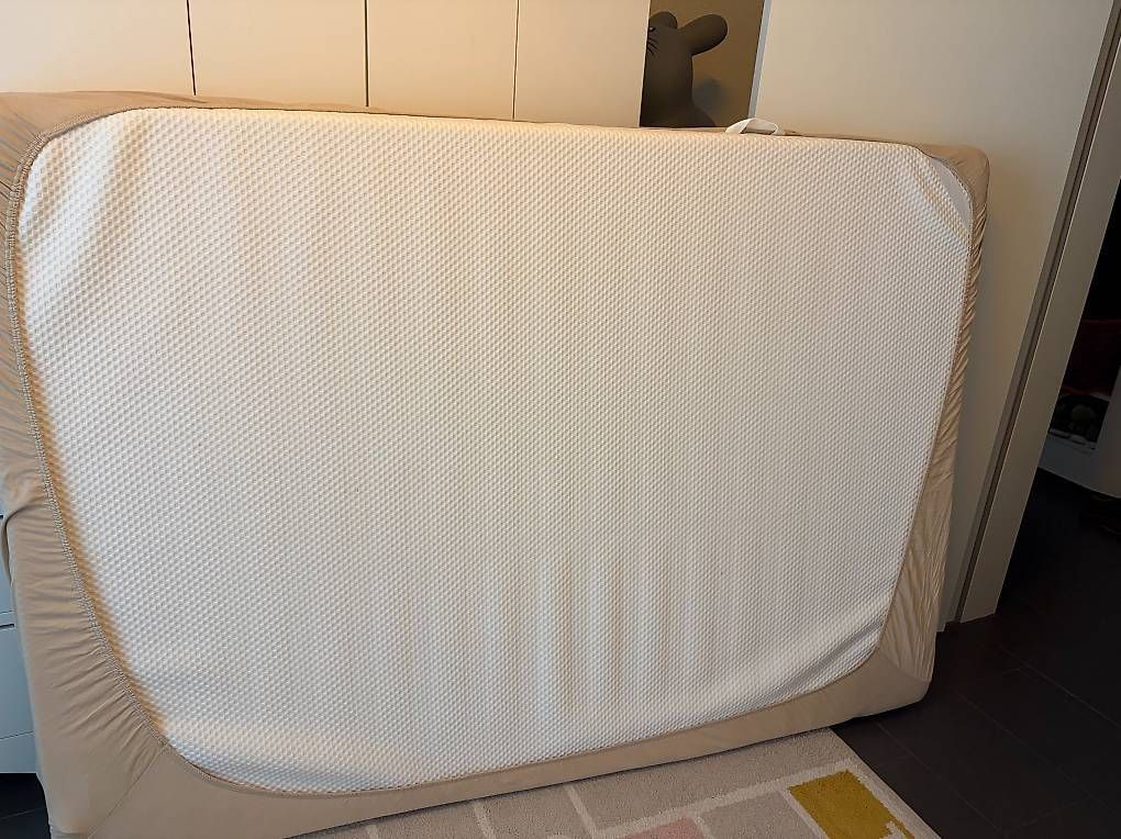 Betten: Kinderbett 140x200 cm, bodennah, mit oder ohne Matratze – Gebraucht aus Muri AG von sou_c8t6 1