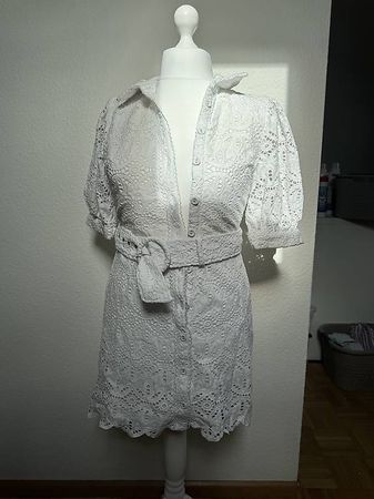 Forever New Kleid