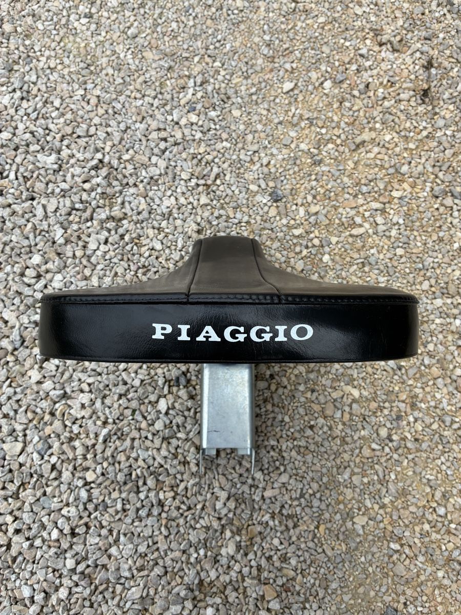 Piaggio Parti ricambio per ciclomotori: Piaggio Ciao Sattel original NOS – Nuovo (secondo la descrizione) da Zürich venduto da Volkan1
