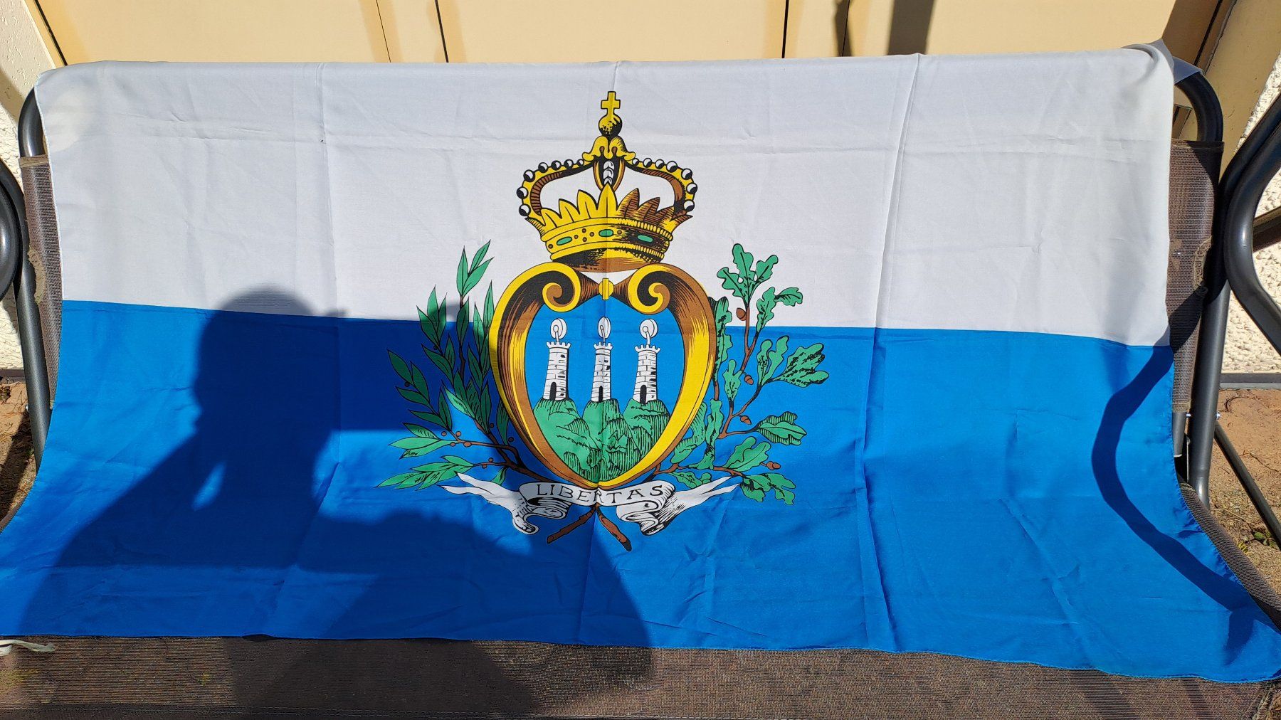 Bandiere: San Marino Flag – Usato da Rieden AG venduto da Werkstattlaedeli