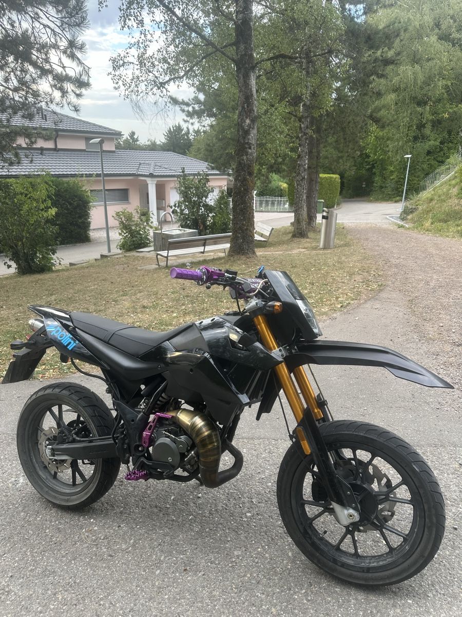 Generic / Ksr Moto Route: Supermoto 50cc generic Trigger – D'occasion à Bülach par Nasir123