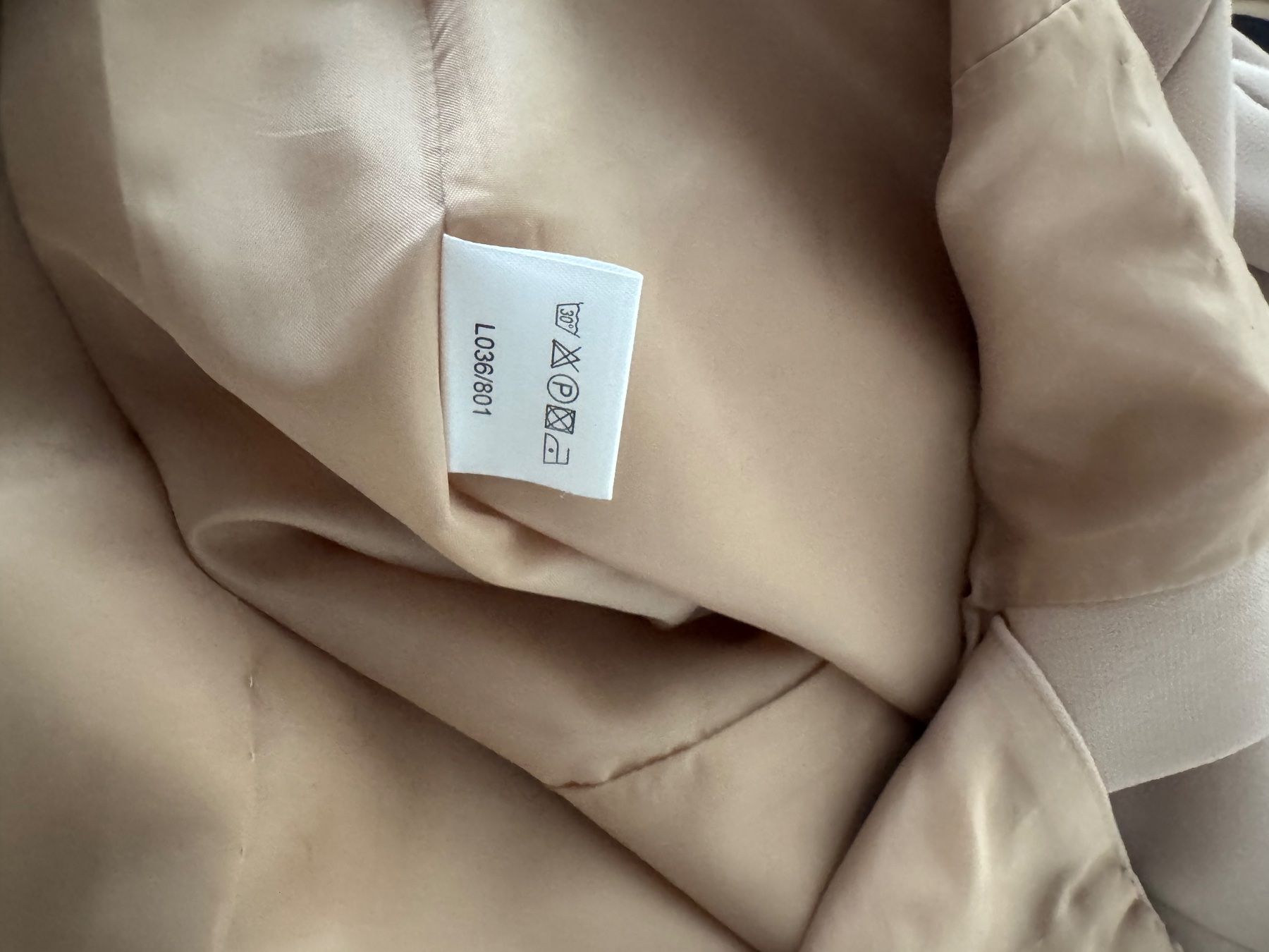 Madeleine Vestiti: Madeleine Kleid, beige, Gr.42 – Nuovo (secondo la descrizione) da Baden venduto da Sakilili 4