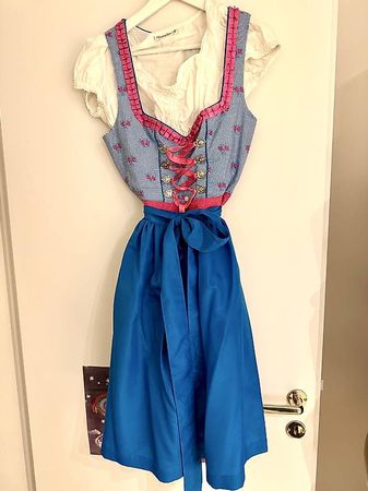 Dirndl von Alpentrachten in Grösse 36