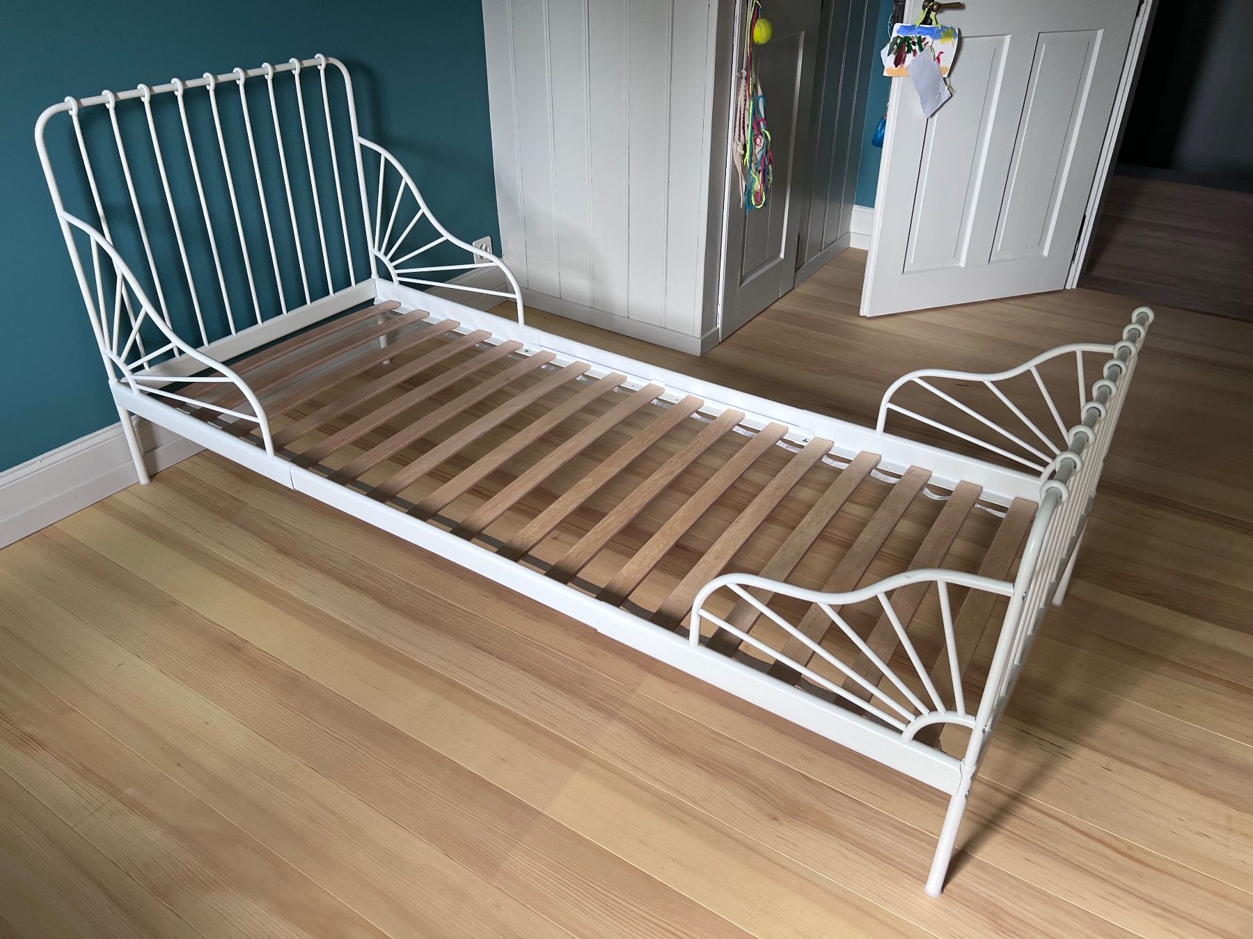 Ikea Letti: Minnen Kinderbett 80 x 200cm – Usato da Bern venduto da astrcat 1