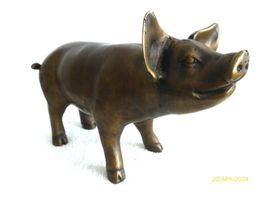 Skulptur:  Schweinchen (Säuli) aus Vollbronze. Alt.