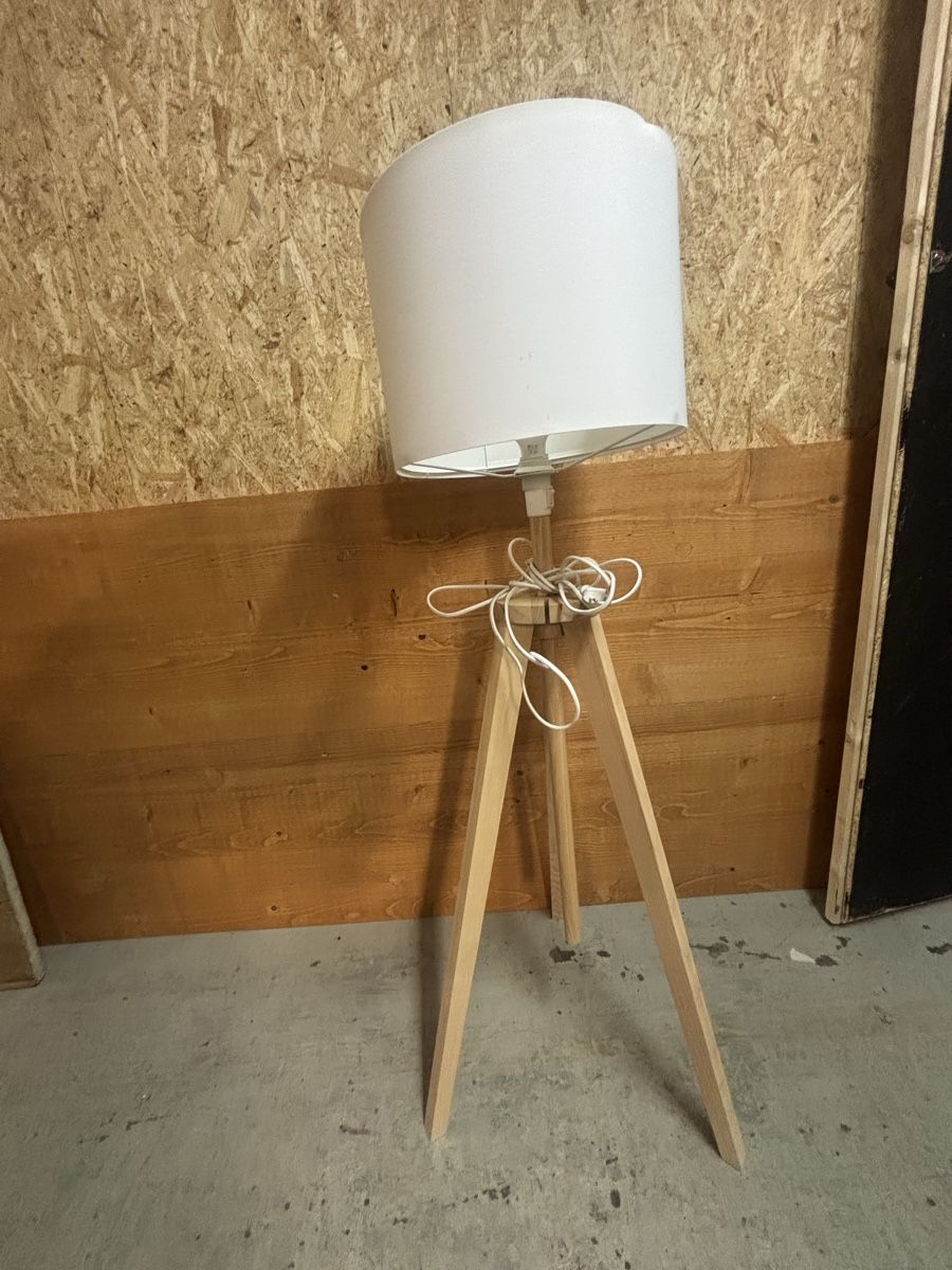 Lampes: Stehelampe  – D'occasion à Zug par Biki72 1