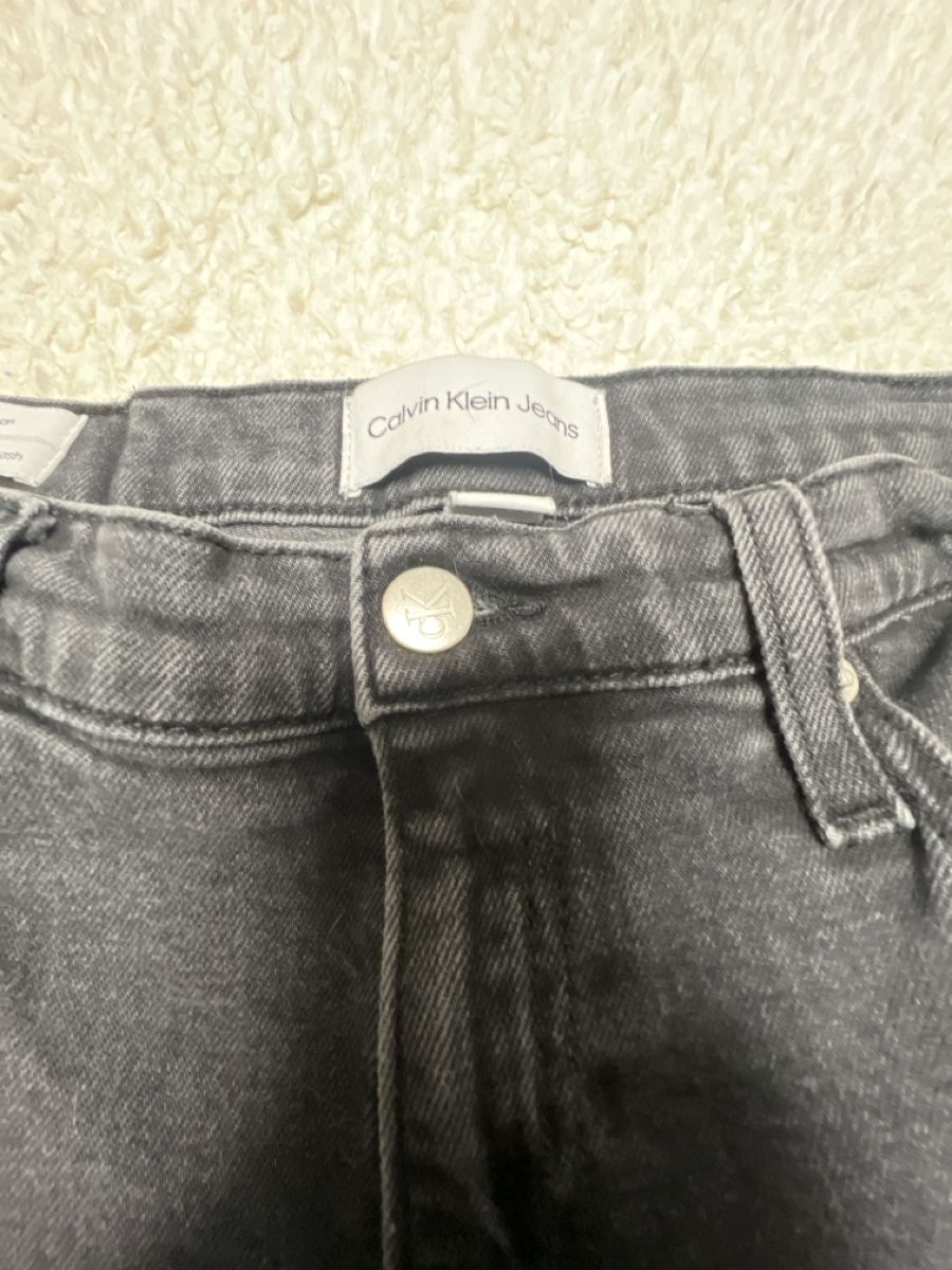 Calvin Klein Jeans: Jean Mom Calvin Klein Noir w29 – Neu (gemäss Beschreibung) aus Chenens von anasantos90 4