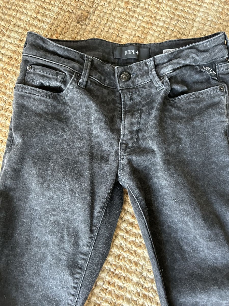 Replay Jeans: Replay Luz Leoprint Jeans Gr 28 – Gebraucht aus Biel-Benken BL von nad10 1