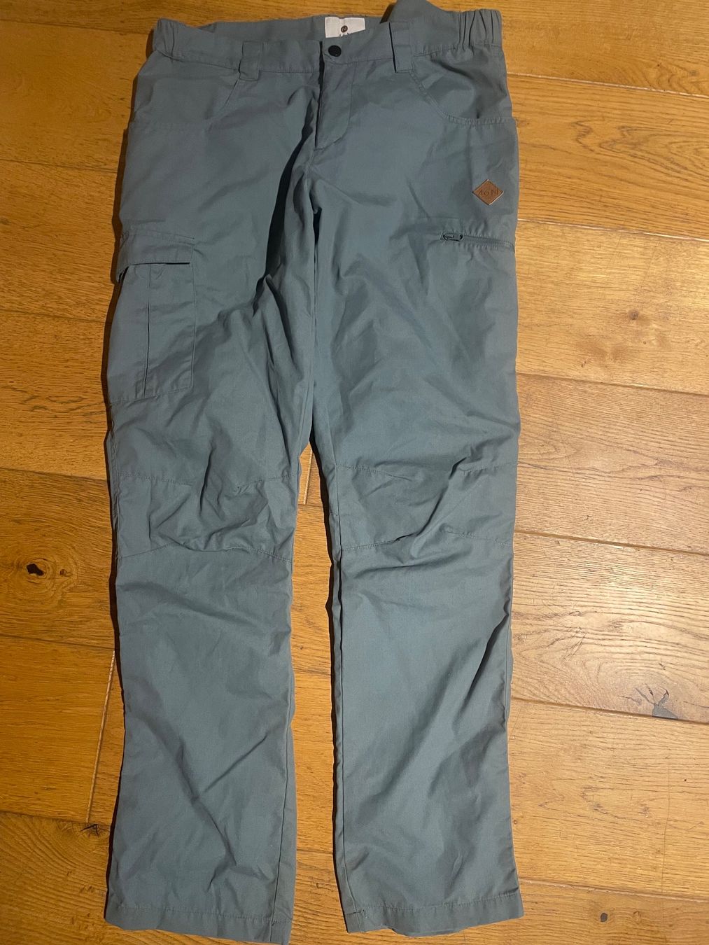 46 Nord Pantalons: wanderhose mintgrau 46nord gr. 42 – D'occasion à Recherswil par grafics