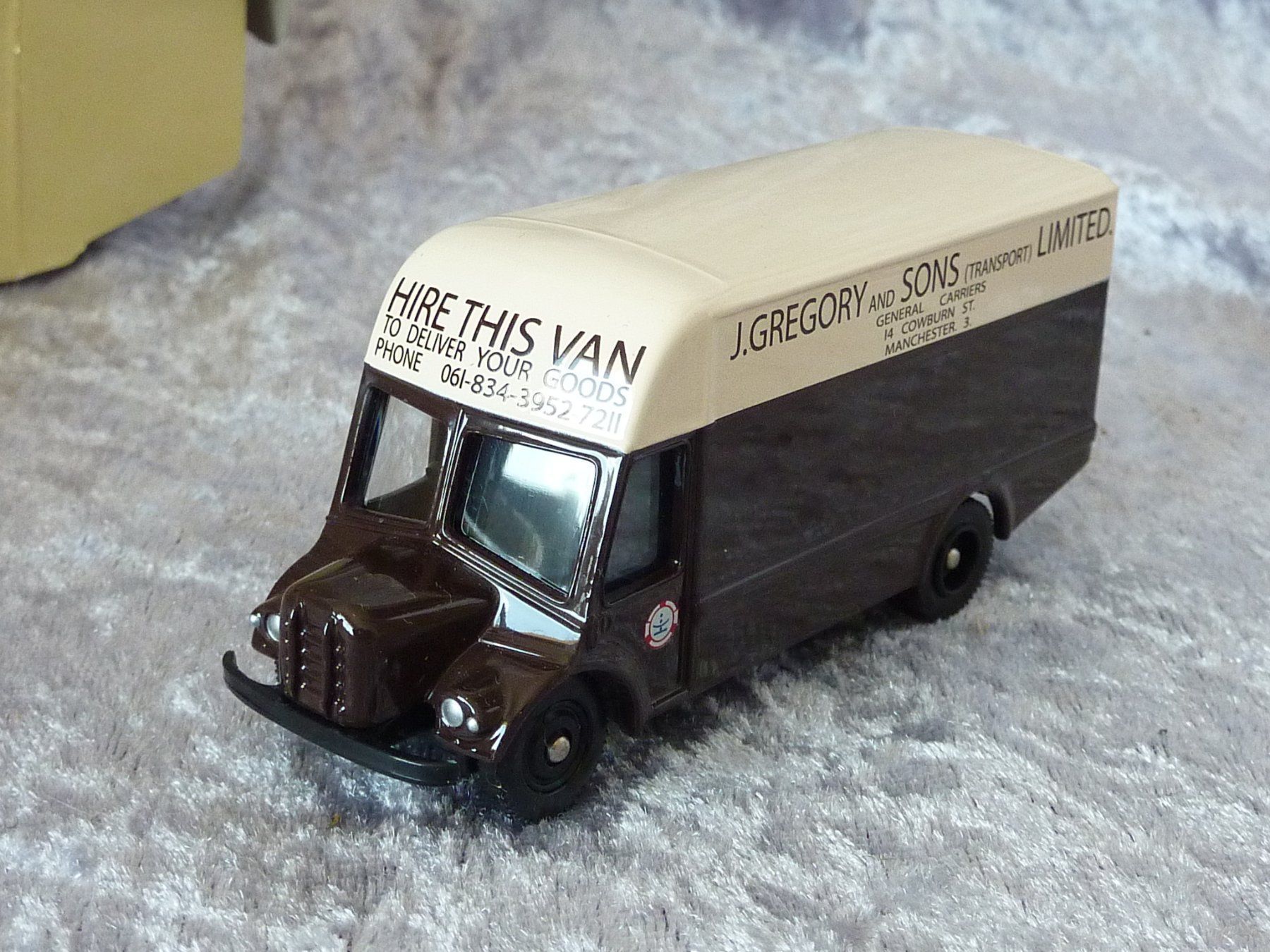Corgi Toys Voitures modèles: Noddy Van Gregory's  1:76 – Neuf avec emballage d'origine à Dürrenäsch par modellautos4you 1