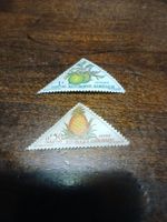 Lot de 2 Timbres triangulaires Gabon, Fruits tropicaux!