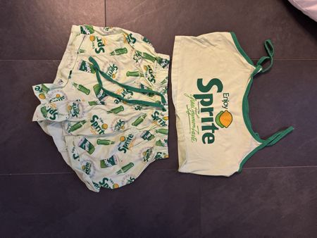 Sprite Sommer Pyjama Set Shorts und Top