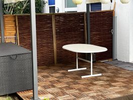 Gartentisch oval weiss Metallgestell guter Zustand