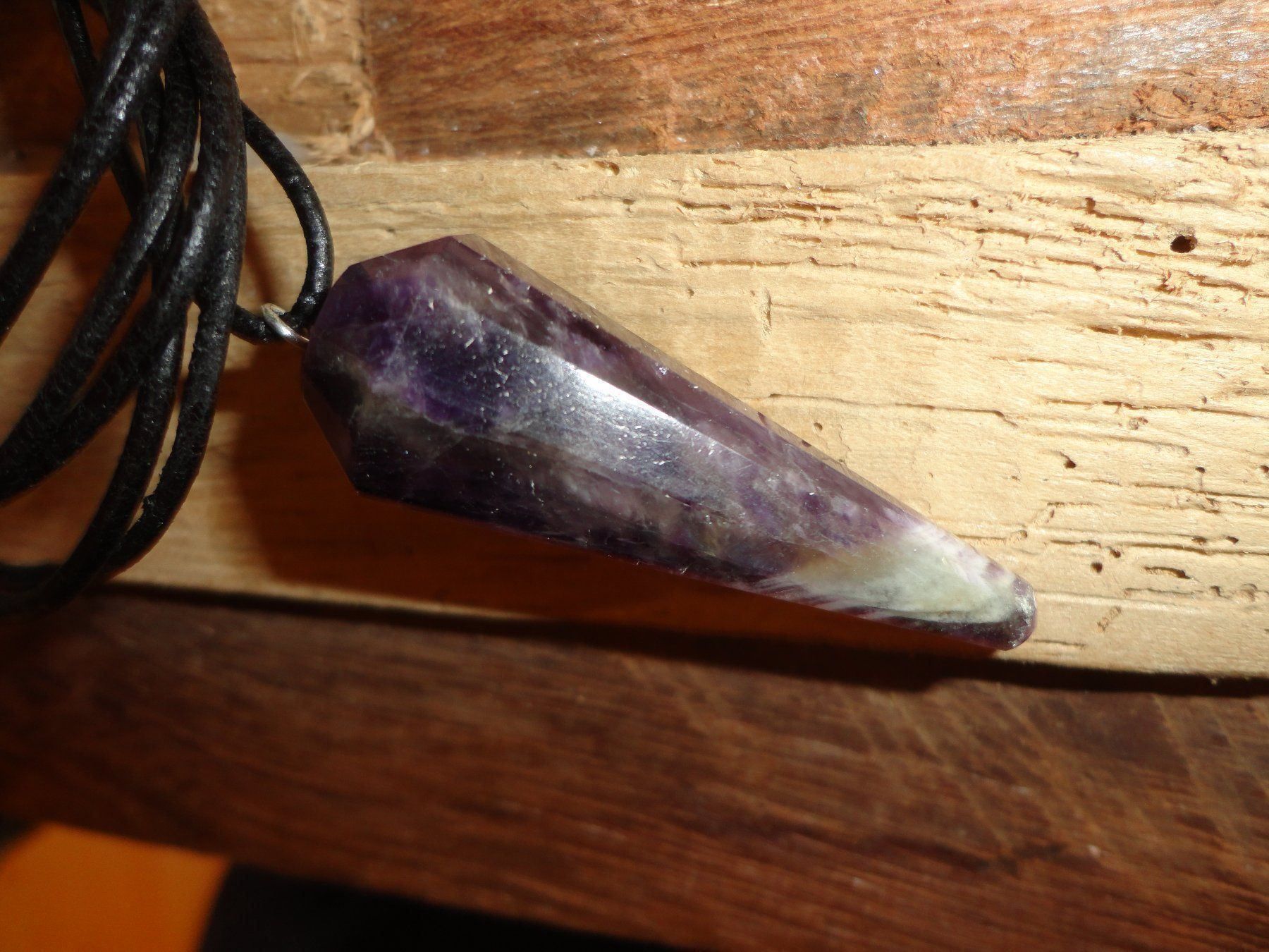 Pietre preziose: Aktion/ Amethyst an Ziegenlederkordel – Nuovo (secondo la descrizione) da Biberist venduto da tl-schmuck 1