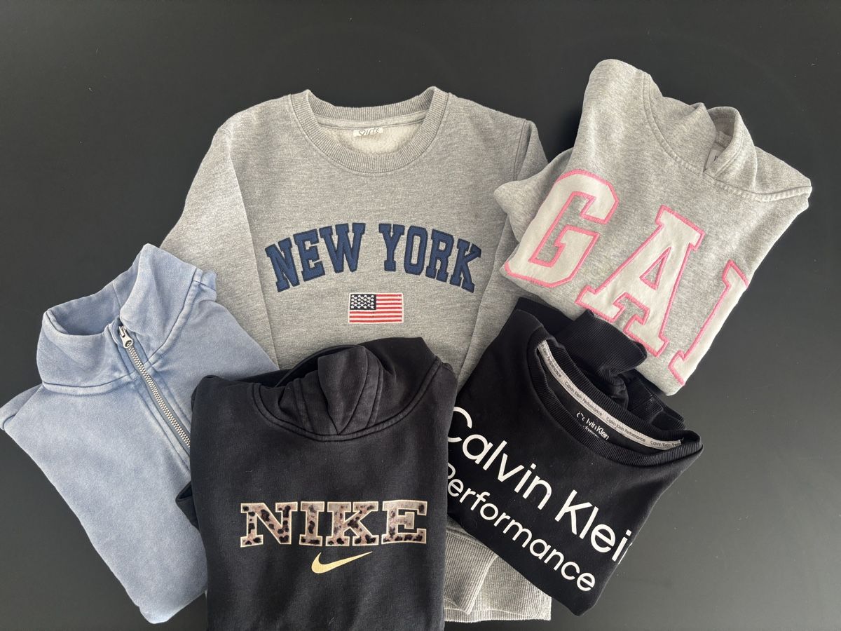 Maglioni & Felpe: 5 Pullover für Girls – Usato da Niederuzwil venduto da Amicio