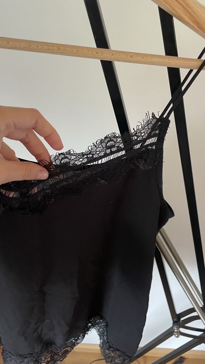 Pimkie Tops: Elegant Black Lace Top – Gebraucht aus St-Gingolph von Ynatka 1