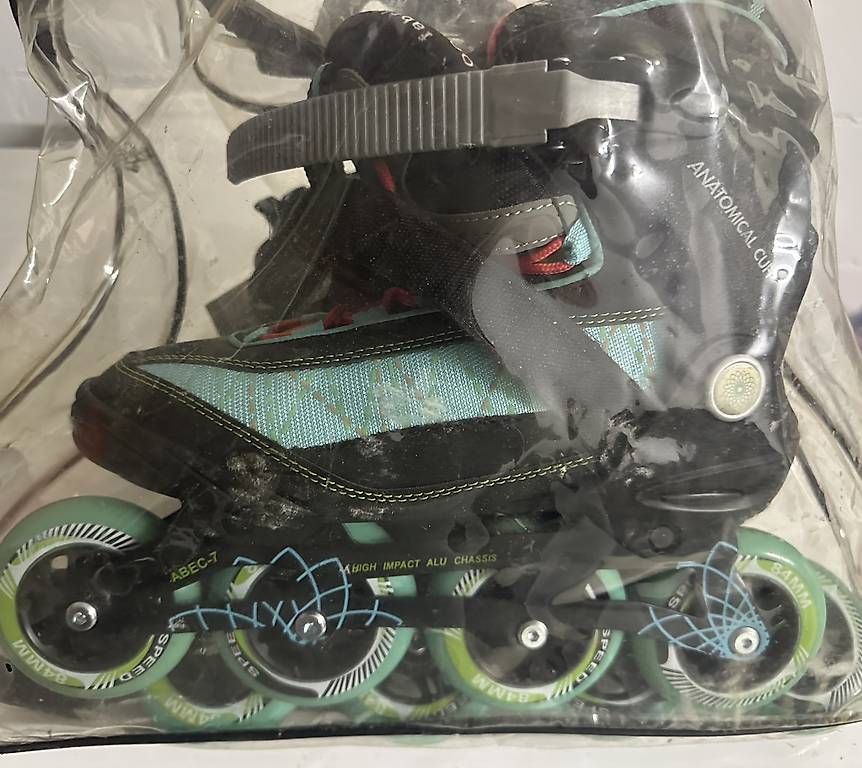 Pattini in linea & Pattini a rotelle: Rollerskate / inline skates 37/38 mit ersatz Bremse – Usato da Würenlingen venduto da iva_y2q7 4