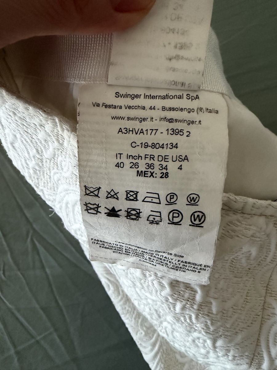 Versace Hosen:  Versace Jeans Couture White Shorts – Gebraucht aus Horgen von Elizhadz 5