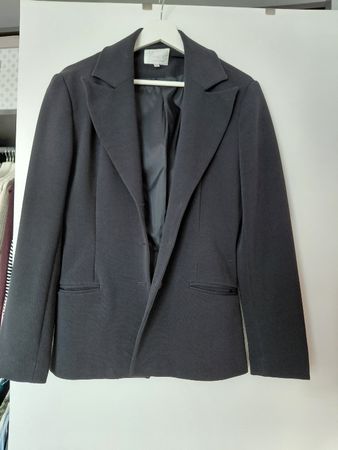 Schöner Blazer tailliert von H&M