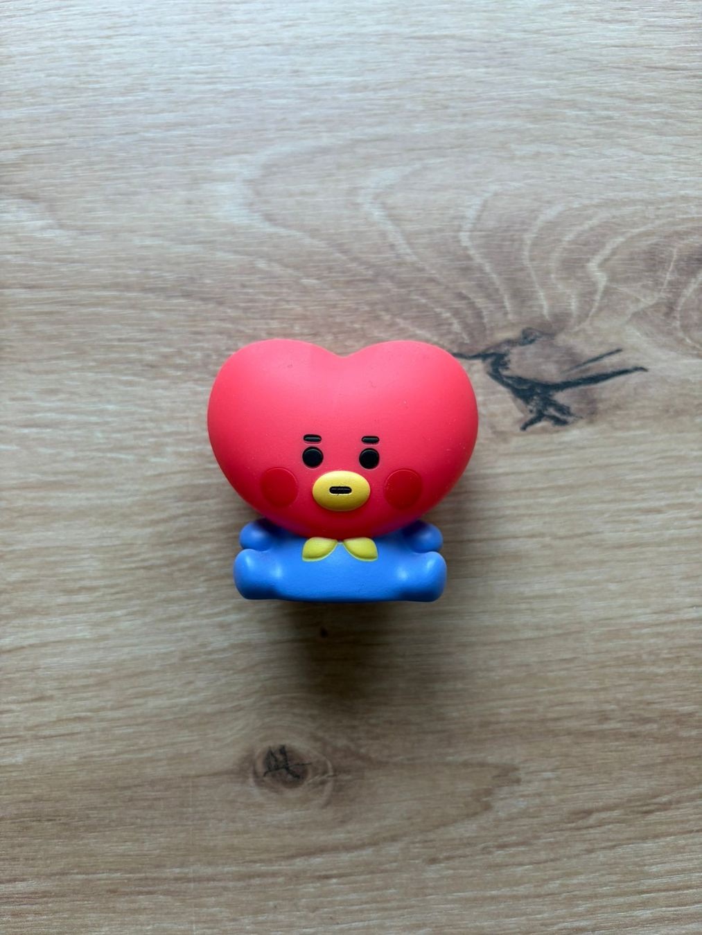 Statuette: BT21 TATA Figur von BTS – Nuovo (secondo la descrizione) da Frasnacht venduto da ele_gdd2