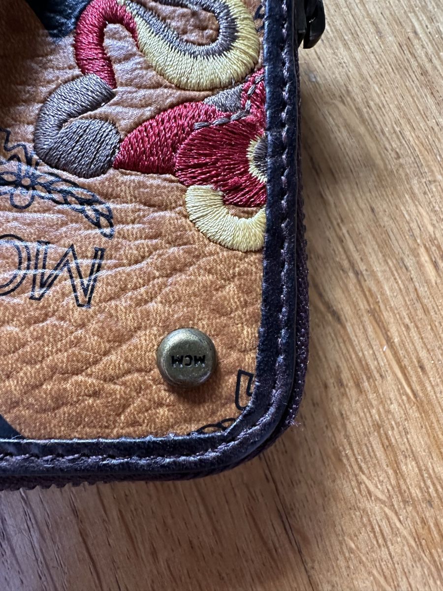 Mcm Portamonete: MCM wallet Mongolei selten  – Usato da Bern venduto da Ruhrallee 4