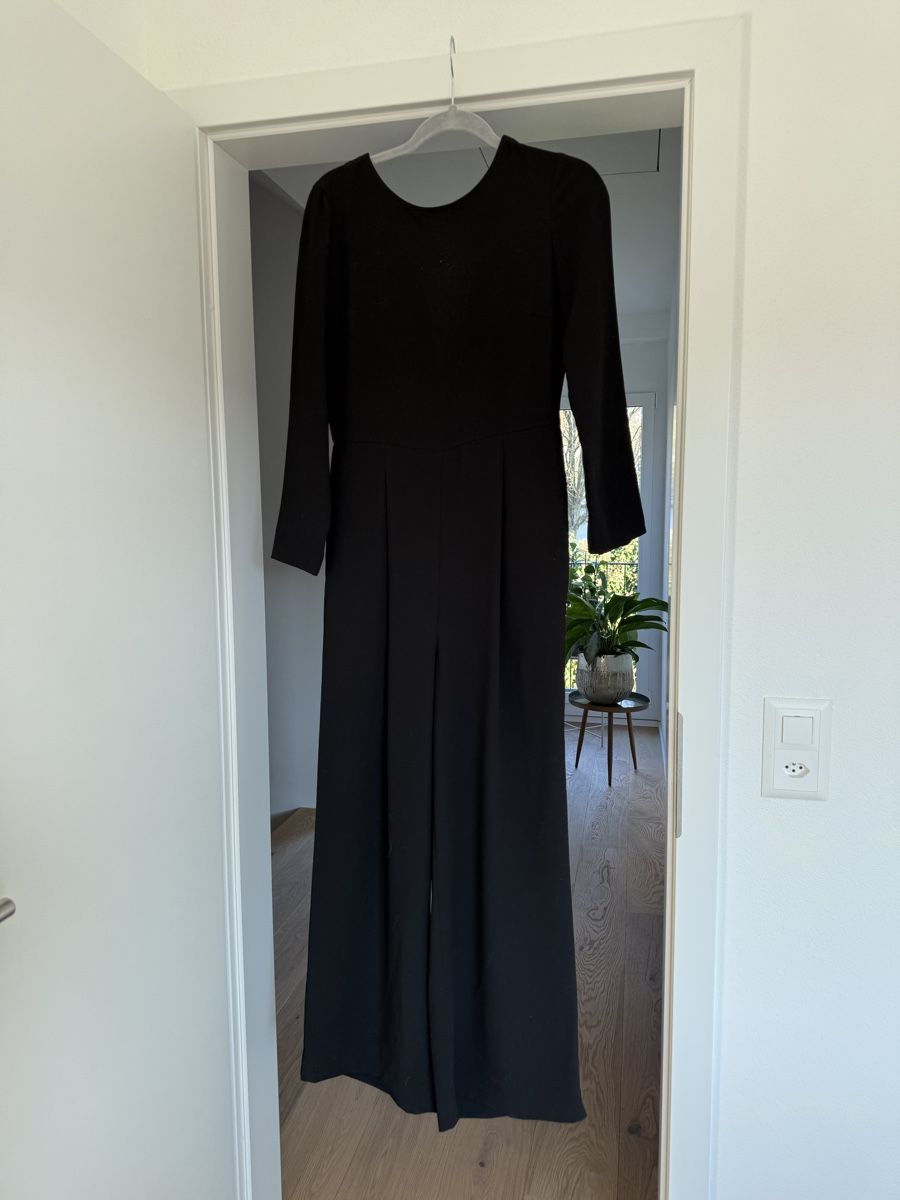 Hallhuber Tute: Hallhuber Jumpsuit Gr. 36 Schwarz – Usato da Magden venduto da Katianna93