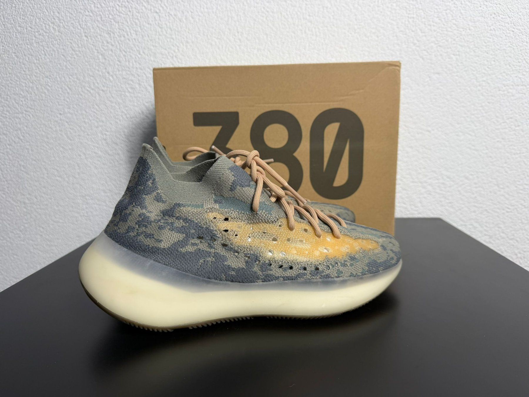 Scarpe da uomo: Adidas Yeezy Boost 380 Mist – Usato da Lyss venduto da Prodified23 4