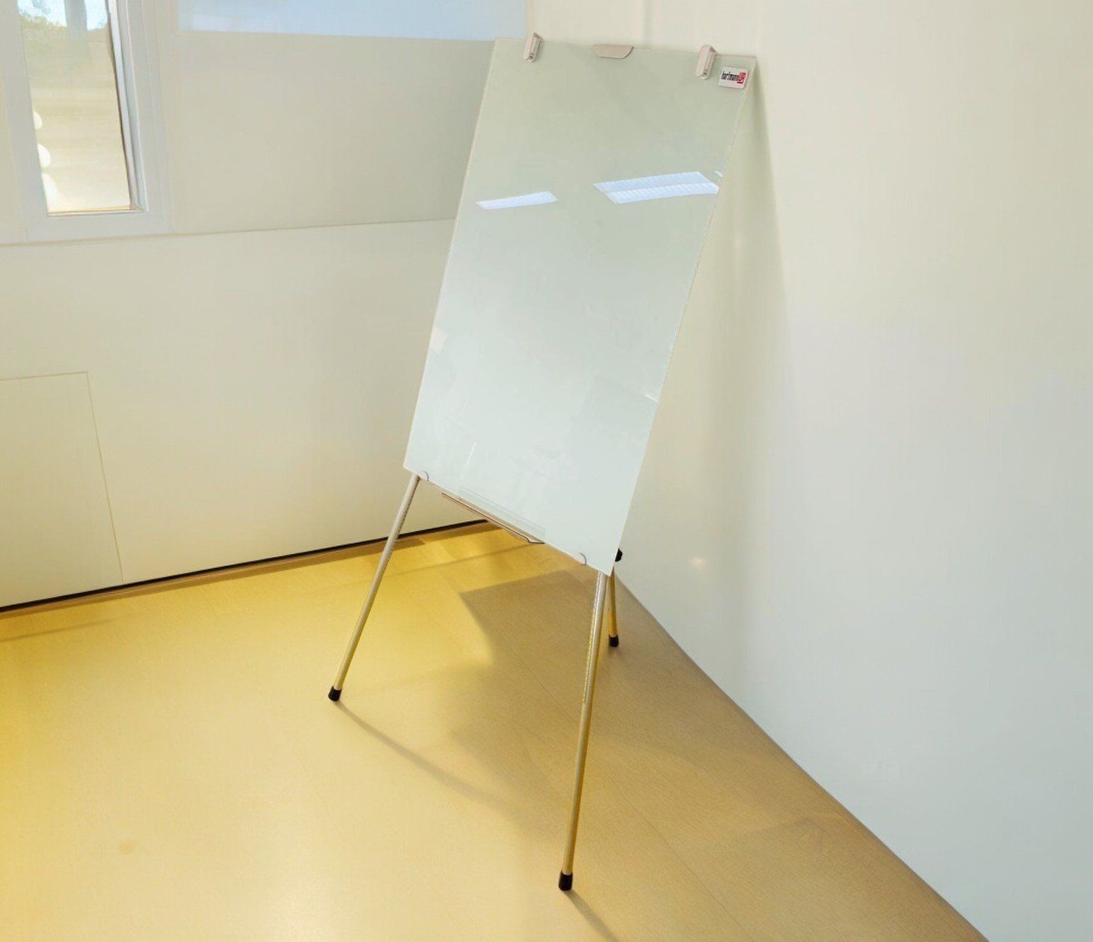 Lavagne: hartmannWB Ständer Glas Whiteboard 90x60 NEU – Nuovo e nell'imballaggio originale da Bergdietikon venduto da shopAgent 1
