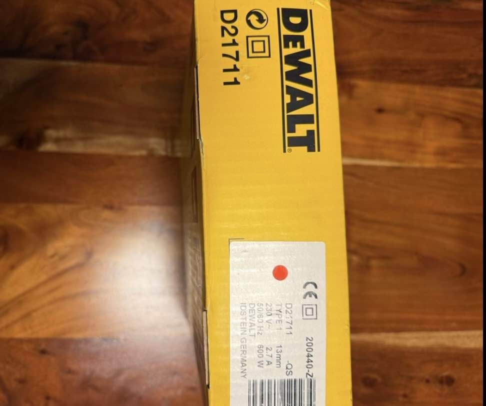 Dewalt Trapani: Schlagbohrmaschine DeWalt Neu – Nuovo e nell'imballaggio originale da St. Gallen venduto da pho_pro 4