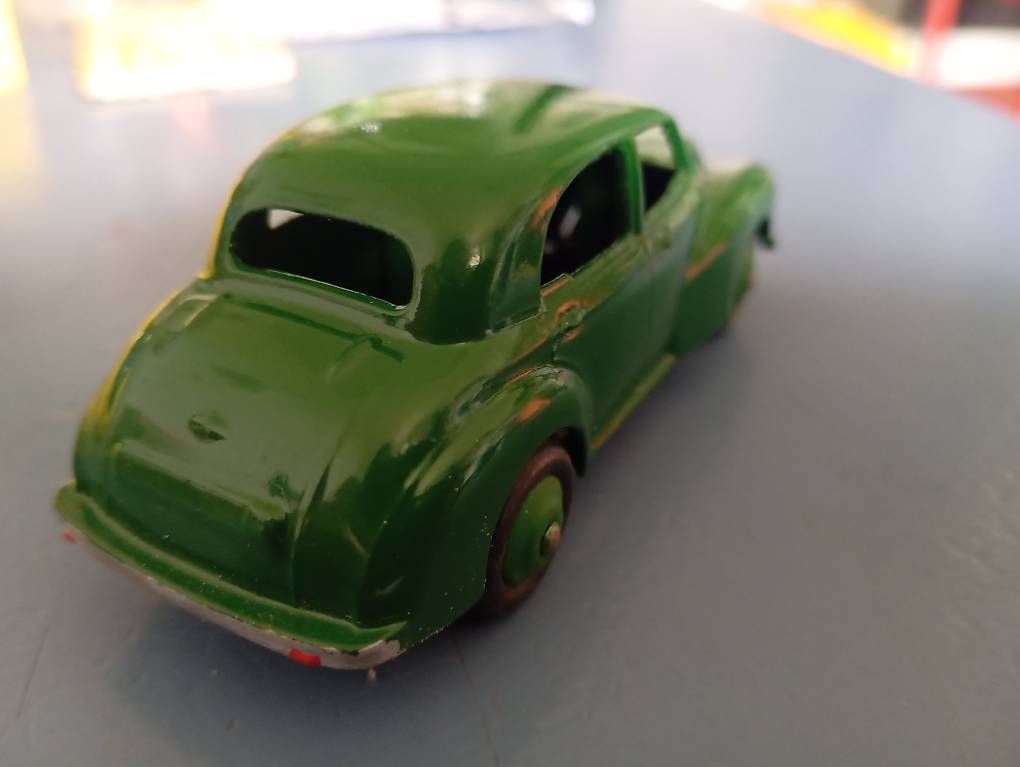 Dinky Toys Modellini d'auto: Dinky Toys Morris Oxford – Usato da Basel venduto da Petergunn 2