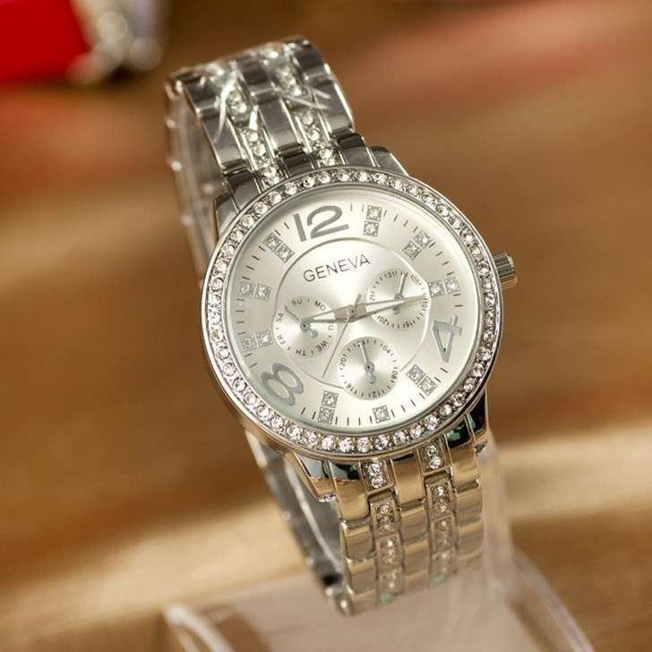 Montre Geneva pas cher - Meilleures ofes sur le neuf et l'occasion