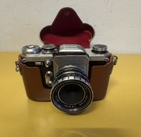 Edixa-mat Reflex mit ISCOSTAR 1:2.8/50 Objektiv