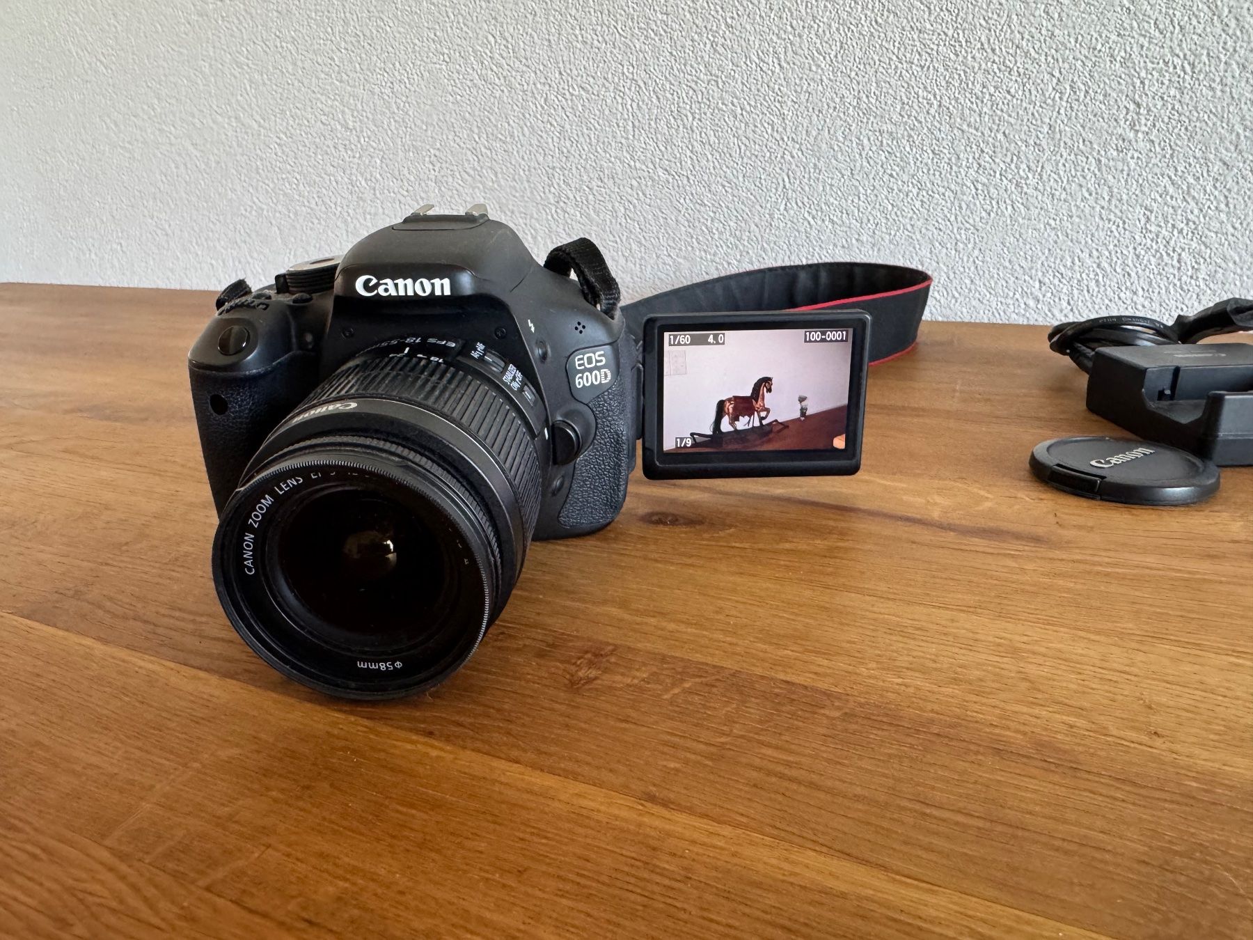 Canon Fotocamera: Canon EOS 600D Spiegelreflexkamera – Usato da Frauenfeld venduto da max11116 6