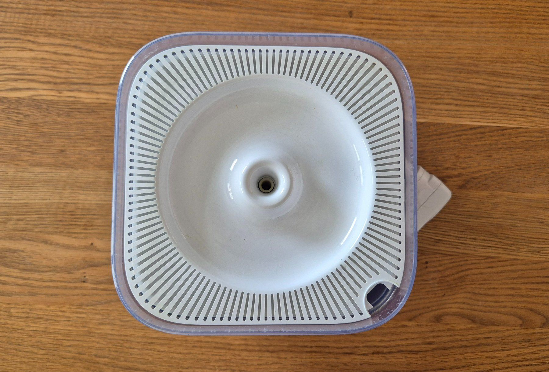 Stagni & Fontane ornamentali: PETKIT Trinkbrunnen inkl. 3 Filter – Usato da Aadorf venduto da Merlin111 2