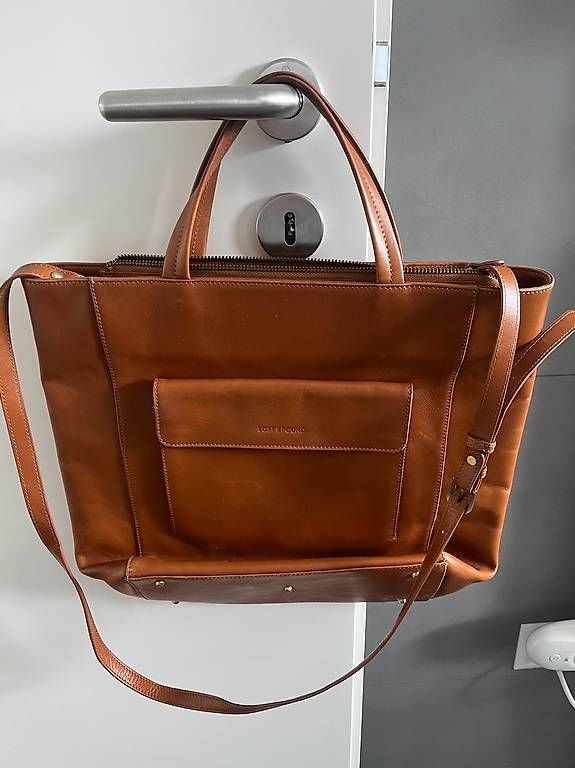 Borse da donna: Lost & Found Ledertasche (top Zustand) – Usato da Murten venduto da bea_n5yn