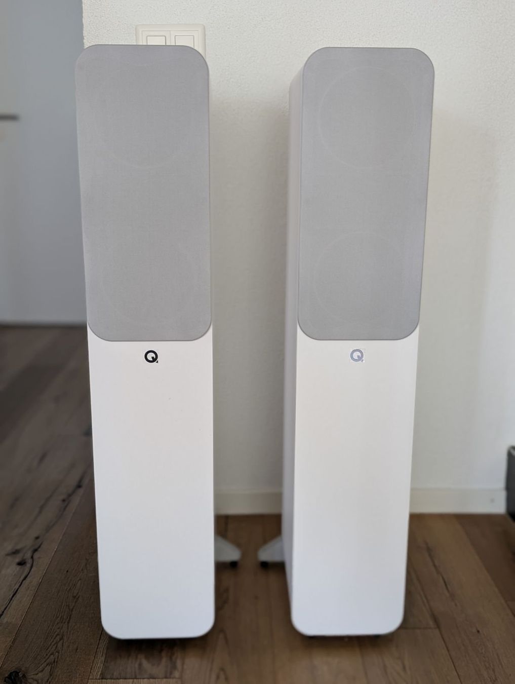 Haut-parleurs: Q Acoustics 3050i – D'occasion à Frauenfeld par Mrmoto 1